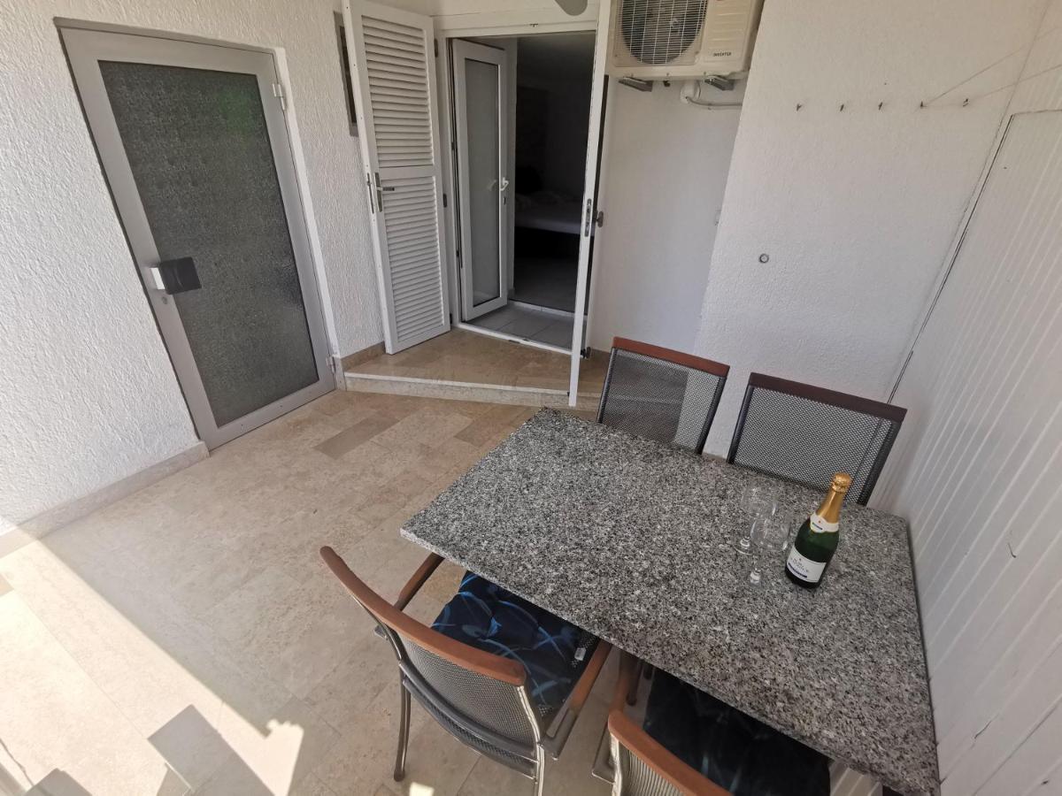 Apartments Niko 德拉马利 外观 照片